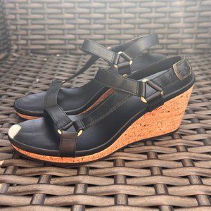 Teva Arrabelle Universal Leather Sandal - Size 9
